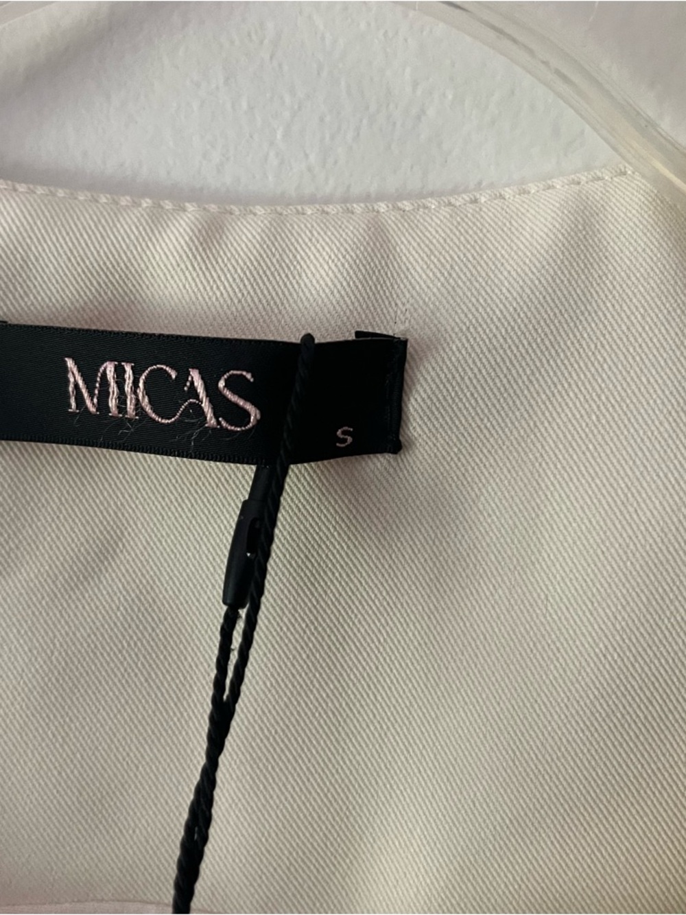 Micas Sleeveless Blazer Vest Small Cream Gold Structured Dressy Professional NEW - Picture 6 of 9
